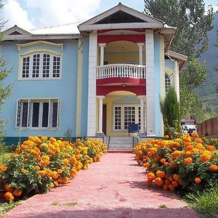 Asif Guest House Srīnagar Exteriér fotografie